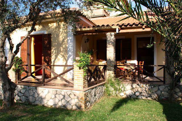 Yannis' Village Keri Luaran gambar